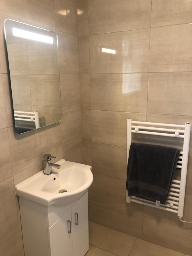 Cheerful 4 Bedroom Town House With Bbq, Galway Luaran gambar