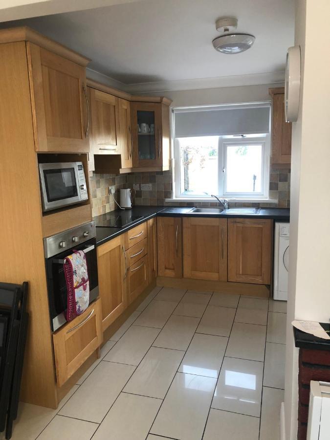Cheerful 4 Bedroom Town House With Bbq, Galway Luaran gambar