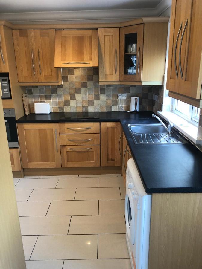 Cheerful 4 Bedroom Town House With Bbq, Galway Luaran gambar